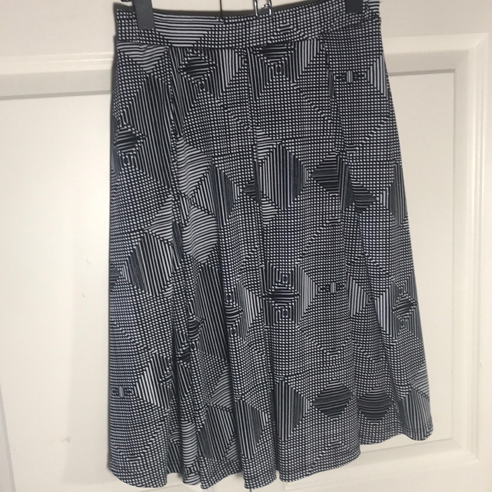 Lularoe Madison skirt Small